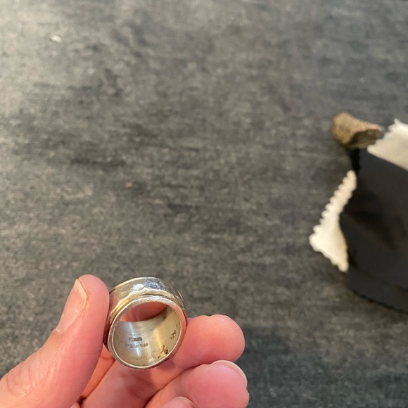 Silver ring - Picture 3 of 6